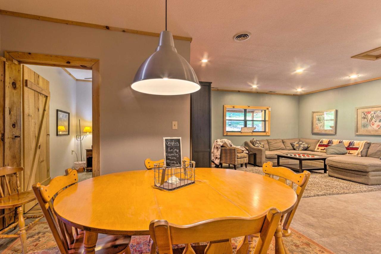 Pet-Friendly Blue Ridge, Cherokee Forest Retreat! Greeneville Luaran gambar