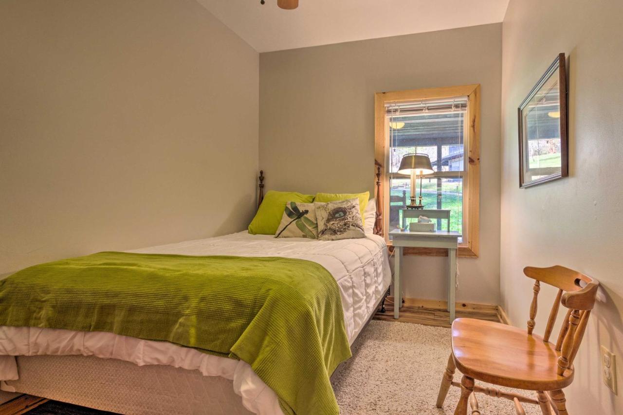 Pet-Friendly Blue Ridge, Cherokee Forest Retreat! Greeneville Luaran gambar